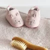 Coffret chaussons Bébé roses - 0/6 mois