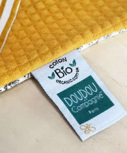 Doudou bébé abeille Pollen en coton BIO - 20 cm - modèle aléatoire