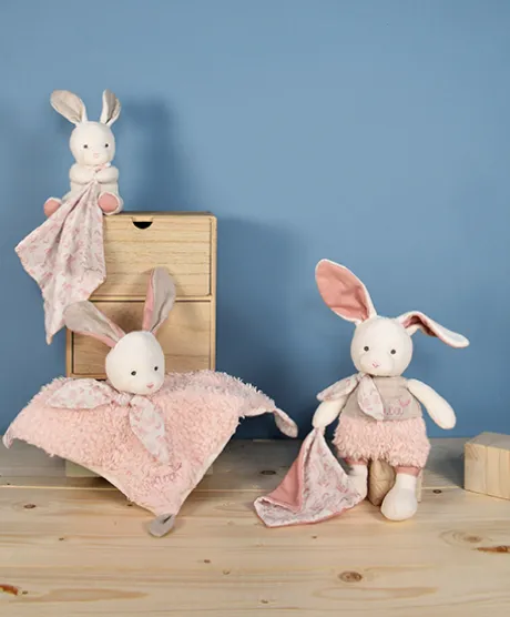 Doudou mouchoir lapin rose en coton BIO - 15 cm