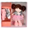 Mon premier dressing de poupee - Emilie et ses vêtements