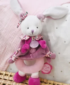Peluche hochet Cerise le lapin rose - 19 cm