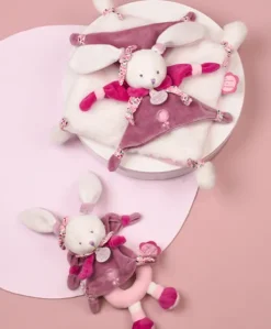 Peluche hochet Cerise le lapin rose - 19 cm